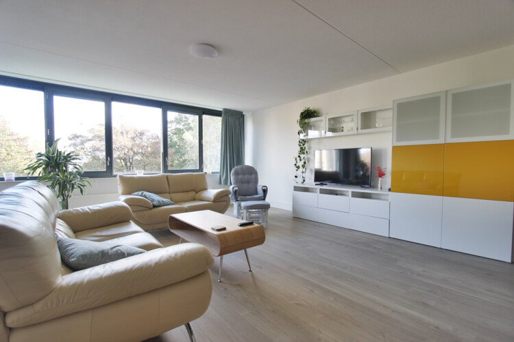 Appartement aan Johannes Calvijnlaan 77, Amstelveen
