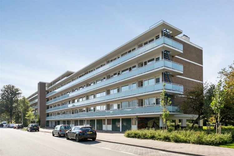 Appartement aan Maarten Lutherweg 107, Amstelveen