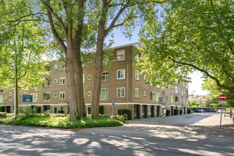 Appartement aan Meander 895, Amstelveen
